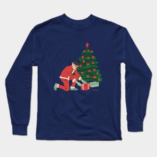 Hipster Christmas Santa by the Tree Long Sleeve T-Shirt